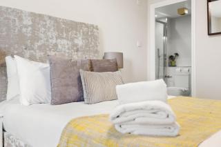 2 Bedroom Apartment Short Term Rental & Flexible Renting Canary Wharf With Free parking and Free WiFi - Londres - 4