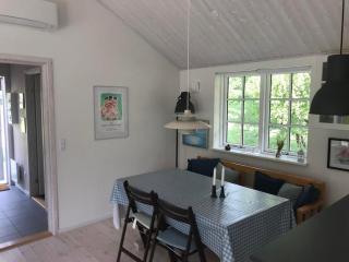 Only 400 Meters From The Water Is This Lovely And Cozy Holiday Home In A Lovely Area, - Hundested - 3