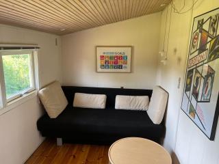 Summer Hours In A Cosy, Old Summer House Area - 1