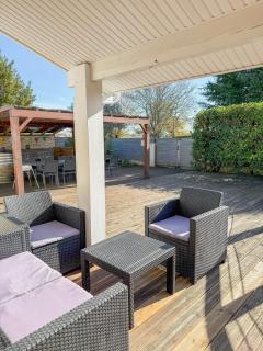 Villa Familiale avec Piscine Privée - 2