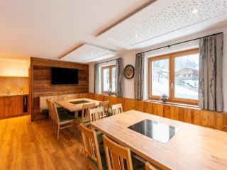 farmhouse with swimming pond and hot tub - Dorf - 8