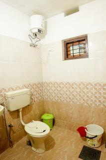 Koonamparayil Home Stay Munnar Anaviratty-Family Only - Anaviratty - 7