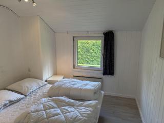Wonderful, Large Pool Holiday Home, Close To Marielyst Beach, - Marielyst - 4