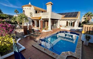 Ibiza style villa first line to golf! - Villamartin - 9