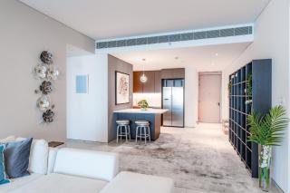 Luxury 2 Bedroom Apartment with Breathtaking Dubai - Dubai - 7