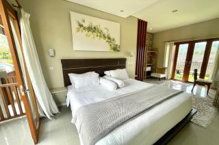 Double U Camp and Villa - 6
