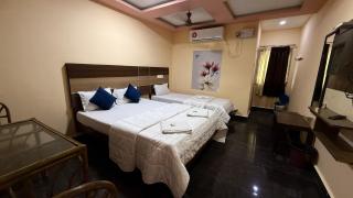 Sri Murugan Beach Paradise Hotel - Mamallapuram - 4