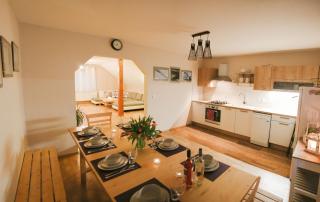 Propaganda Chalet - 2