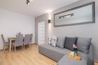 Jasny Apartament blisko TAURON Arena Kraków by Noclegi Renters - Krakow - 5