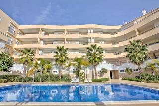 Lagos Palm Tree 1 with Pool by Homing - Lagos - 8