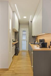 Stylish Ilisia Stay Luxury Fully Reno 2BR, 2BA Apt - 2