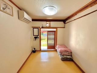 Sanencheong Namsayedamchon Yedam Hanok Stay - 5