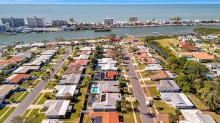 The Crown House 4b Pool Home 6 mins to IR Beach - Largo - 4
