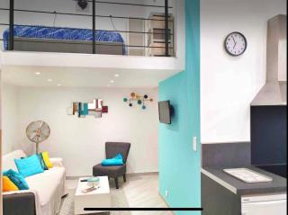 Welcome ! Entre colline du Château et le port - 0