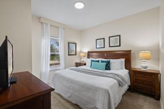 3 Bedrooms 2 Baths Lucaya Village 10-103 Lv - 4