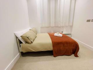 Luxury Beautiful Apartment in Luton Town - Luton - 6