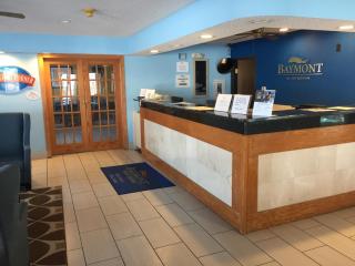 Baymont by Wyndham Harvard - 0