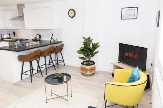 Ocean Side with Free Parking By My Getaways - Peacehaven - 9
