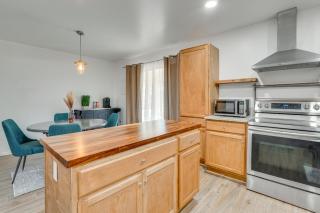 Chic Farmhouse, 3Mi to Lake-Pet Friendly and Golfing - 2