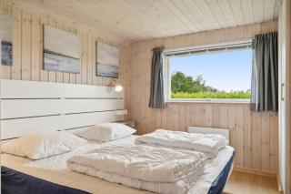 Charming Holiday Home With Many Activities - Marielyst - 1