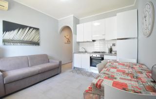 Gorgeous Apartment In Marina Di Ardea - 7