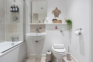 The Paragon Suite, sleeps 3, City Centre, By Broad Street, New Street Station, Bullring and Grand Central - Birmingham - 7