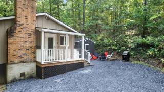 2 Modern Cabins Hot Tub, Fire Pit, Grill, & Wifi - New Market - 5