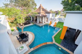 Amalthea Pool Villa Pattaya - 1
