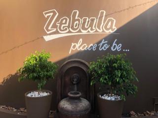 Zebula Golf and Wildlife Estate - Nagapie 12 Pax- Moi Signature Luxury villa - 1