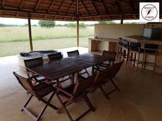 Zebula Golf and Wildlife Estate - The Milky Way Pax 12 - Moi Signature Luxury villa - Mabula - 4