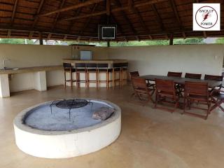 Zebula Golf and Wildlife Estate - The Milky Way Pax 12 - Moi Signature Luxury villa - Mabula - 3