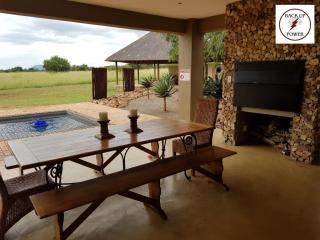Zebula Golf and Wildlife Estate - The Milky Way Pax 12 - Moi Signature Luxury villa - Mabula - 1