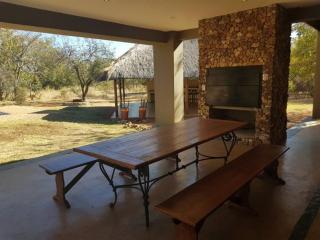 Zebula Golf and Wildlife Estate - Aardwolf Pax 10 - Moi Signature Luxury villa - 5