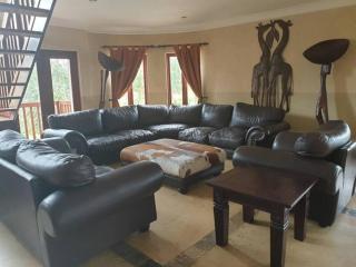 Zebula Golf and Wildlife Estate - Great Heights Pax 16 - Moi Signature Luxury villa - Mabula - 4