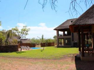 Zebula Golf and Wildlife Estate - Squirrel Pandemonium Pax 12 - Moi Signature Luxury villa - 6