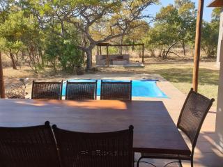 Zebula Golf and Wildlife Estate - Africa Breathing Pax 8 - Moi Signature Exclusive Villa - Mabula - 5
