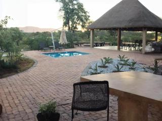 Zebula Golf and Wildlife Estate - Bushveld Bliss Pax 14 - Moi Signature Luxury villa - 8