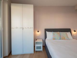 Elegante e luminoso appartamento con box auto a pochi passi da metropolitana M4 - Milano - 1