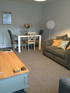 Light and airy cosy bungalow - - 0