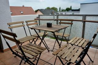 Großzügige Monteurwohnungen mit perfekter Verkehrsanbindung und Parkplatz - Lampertheim - 1