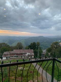 Shelter Inn - Murree - 6