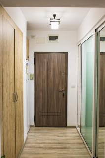 Ultra Central Minimal and Cozy Apartment - Bacău - 1