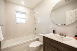 Charming 4BR Barrie Retreat with Backyard - Barrie - 7