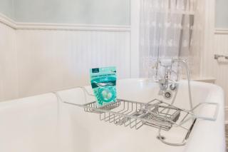 Barrie Bliss 3BR Haven near Centennial Beach - 9