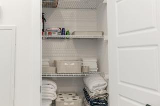 Comfy 1BR Condo w Balcony BBQ Pool and Parking - Barrie - 2