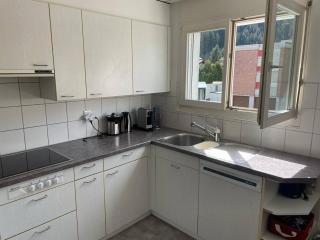 Superspot Ferienwohnung mit Super Aussicht - Churwalden - 3