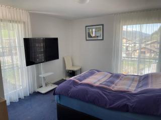 Superspot Ferienwohnung mit Super Aussicht - Churwalden - 1