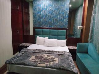 Royal family ties Hotel - 9
