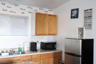 Cozy Studio Steps from Ferry Downtown St Ignace - Saint Ignace - 8