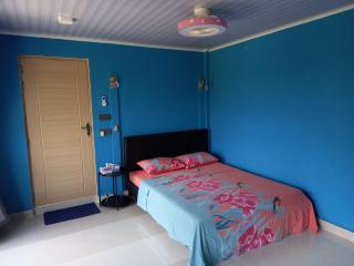 Iruka Guesthouse - - 1